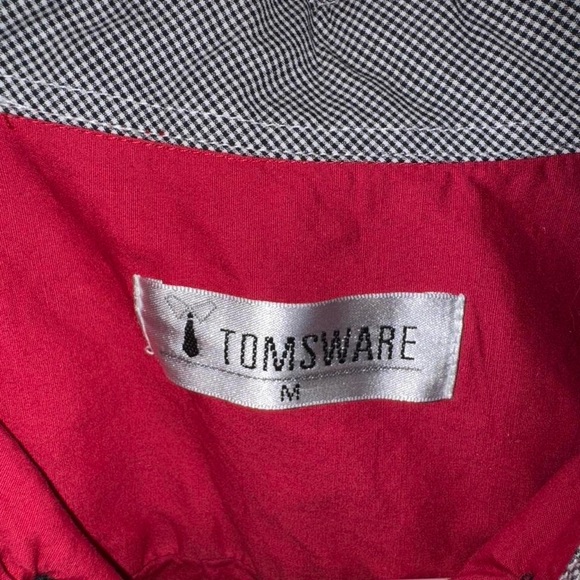 TomSware Men’s Button Down Shirt
Size: Medium - Picture 2 of 4